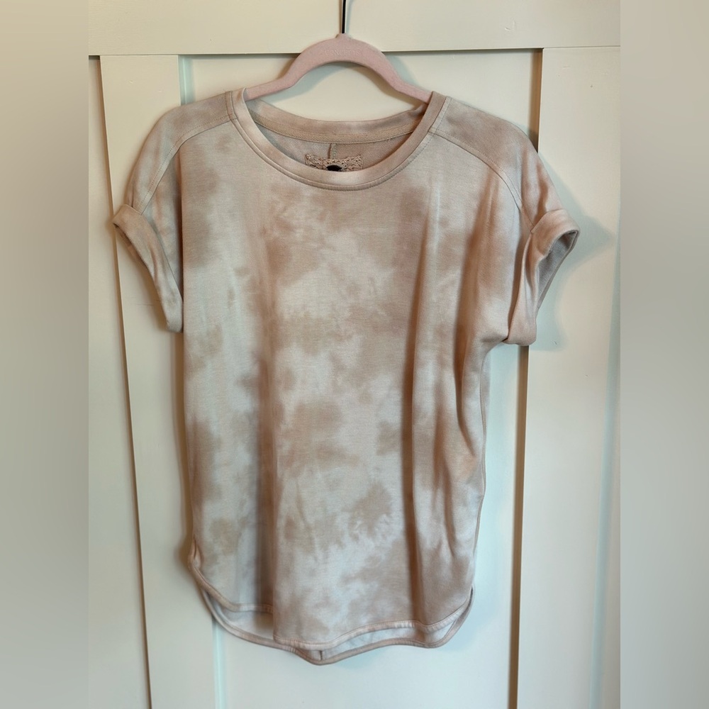 🤍 Comfy Tie-Dye/Acid Wash T-shirt - S